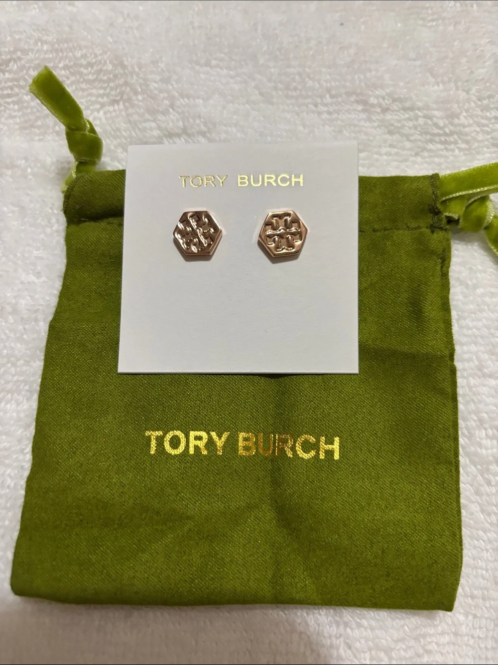 NWT Tory Burch Rose Gold Hexagon Logo Stud Earrings w/ Tory Burch Jewelry Bag